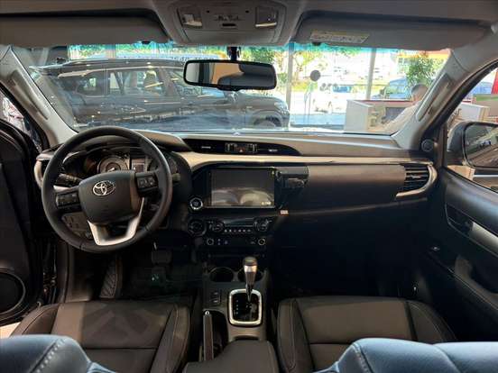TOYOTA-HILUX-2026