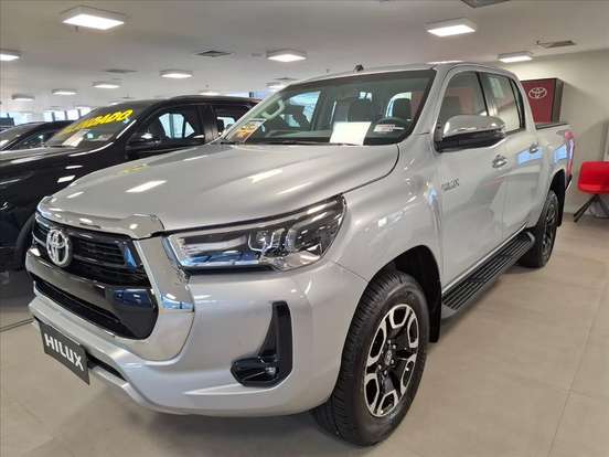 TOYOTA-HILUX-2026