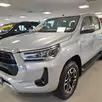 TOYOTA HILUX 2.8 D-4D TURBO DIESEL CD SRV 4X4 AUTOMÁTICO TOYOTA HILUX 2.8 D-4D TURBO DIESEL CD SRV 4X4 AUTOMÁTICO