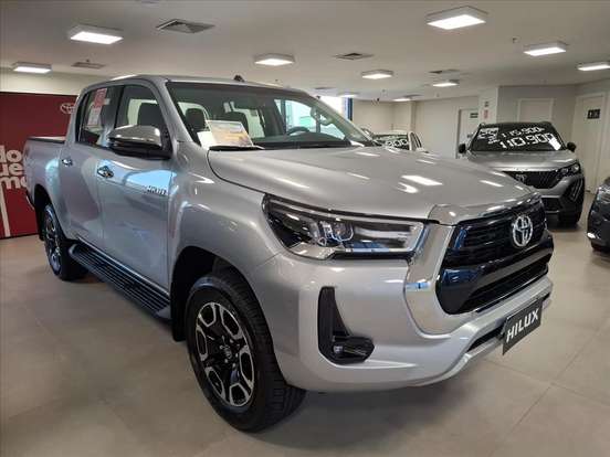 TOYOTA-HILUX-2026