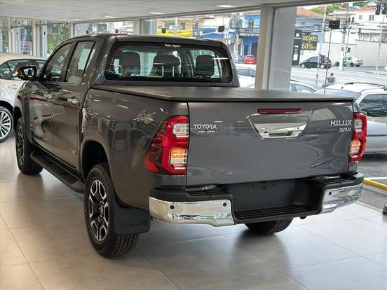 TOYOTA-HILUX-2026