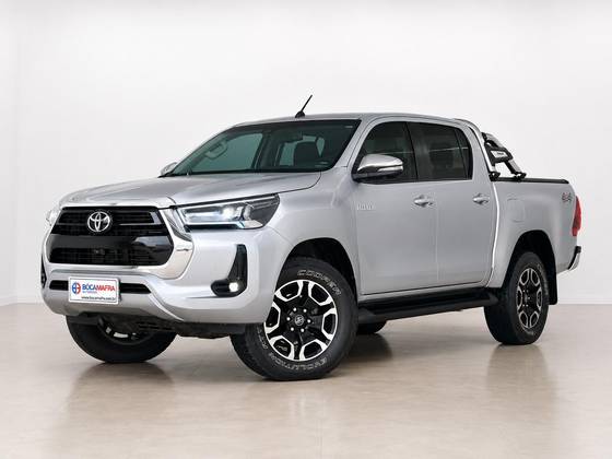 TOYOTA HILUX 2.8 D-4D TURBO DIESEL CD SRX 4X4 AUTOMÁTICO