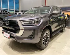 TOYOTA HILUX 2.8 D-4D TURBO DIESEL CD SRX 4X4 AUTOMÁTICO TOYOTA HILUX 2.8 D-4D TURBO DIESEL CD SRX 4X4 AUTOMÁTICO