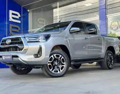 TOYOTA HILUX 2.8 D-4D TURBO DIESEL CD SRX LIMITED 4X4 AUTOMÁTICO TOYOTA HILUX 2.8 D-4D TURBO DIESEL CD SRX LIMITED 4X4 AUTOMÁTICO