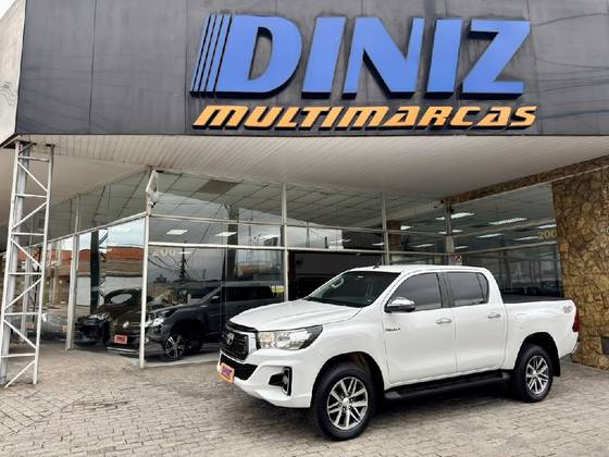 TOYOTA HILUX 2.8 SRV 4X4 CD 16V DIESEL 4P AUTOMÁTICO