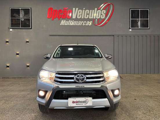 TOYOTA-HILUX-2016