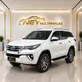 TOYOTA HILUX SW4 2.8 SR 4X4 16V TURBO INTERCOOLER DIESEL 4P AUTOMÁTICO TOYOTA HILUX SW4 2.8 SR 4X4 16V TURBO INTERCOOLER DIESEL 4P AUTOMÁTICO