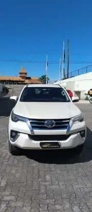 TOYOTA-HILUX SW4-2019