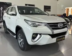 TOYOTA HILUX SW4 2.8 SRX 4X4 16V TURBO INTERCOOLER DIESEL 4P AUTOMÁTICO TOYOTA HILUX SW4 2.8 SRX 4X4 16V TURBO INTERCOOLER DIESEL 4P AUTOMÁTICO