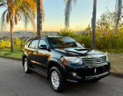 TOYOTA HILUX SW4 3.0 SRV 4X4 16V TURBO INTERCOOLER DIESEL 4P AUTOMÁTICO TOYOTA HILUX SW4 3.0 SRV 4X4 16V TURBO INTERCOOLER DIESEL 4P AUTOMÁTICO