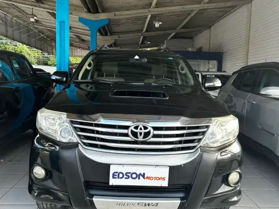 TOYOTA-HILUX SW4-3.0 SRV 4X4 16V TURBO INTERCOOLER DIESEL 4P AUTOMÁTICO TOYOTA-HILUX SW4-2012