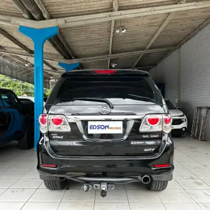 TOYOTA-HILUX SW4-2012