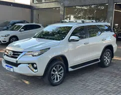 TOYOTA HILUX SW4 4.0 SRX 4X4 7 LUGARES V6 24V GASOLINA 4P AUTOMÁTICO TOYOTA HILUX SW4 4.0 SRX 4X4 7 LUGARES V6 24V GASOLINA 4P AUTOMÁTICO