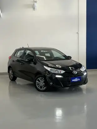 TOYOTA-YARIS-2021