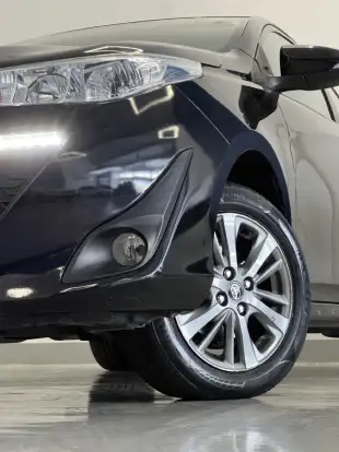 TOYOTA-YARIS-2021
