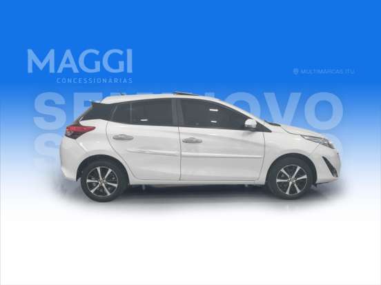 TOYOTA-YARIS-2018