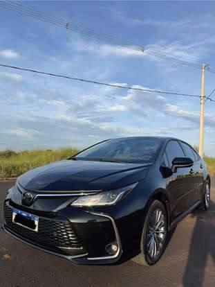 TOYOTA-COROLLA-2025