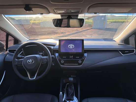 TOYOTA-COROLLA-2025