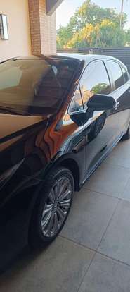 TOYOTA-COROLLA-2023