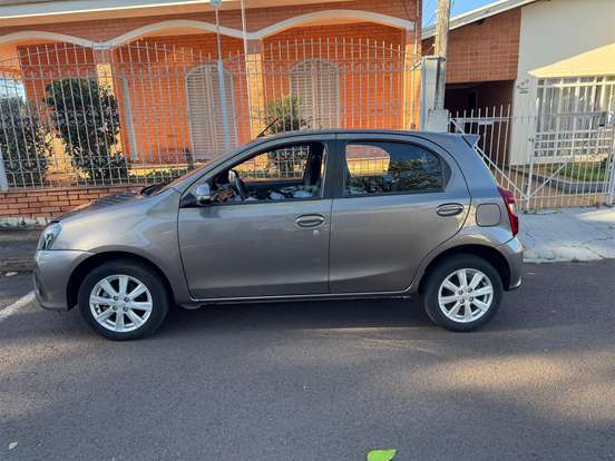 TOYOTA-ETIOS-1.5 X PLUS 16V FLEX 4P AUTOMÁTICO TOYOTA-ETIOS-2018