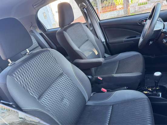 TOYOTA-ETIOS-2018