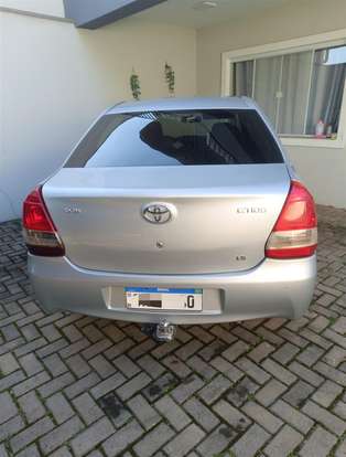 TOYOTA-ETIOS-2015