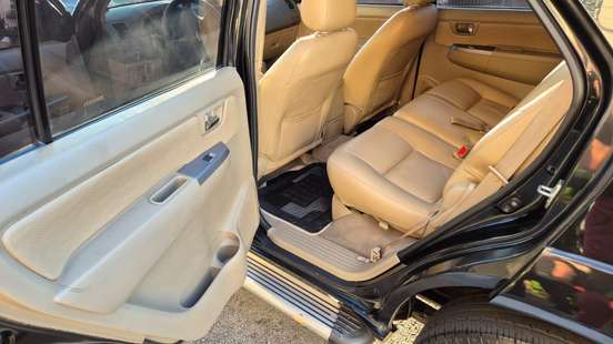 TOYOTA-HILUX SW4-2009