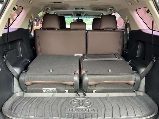 TOYOTA-HILUX SW4-2017