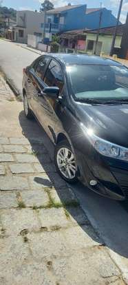 TOYOTA-YARIS-2018