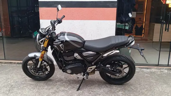 TRIUMPH SPEED 400 