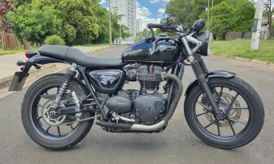 TRIUMPH-STREET TWIN-2016