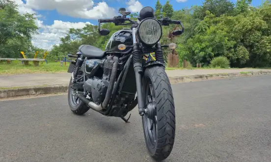 TRIUMPH-STREET TWIN-2016