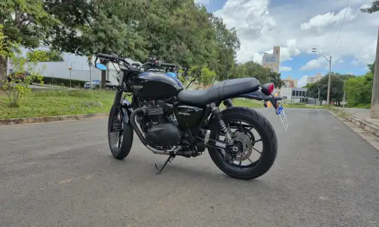 TRIUMPH-STREET TWIN-2016