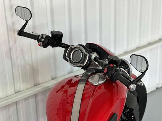 TRIUMPH-ROCKET III R TRIUMPH-ROCKET III R-2021