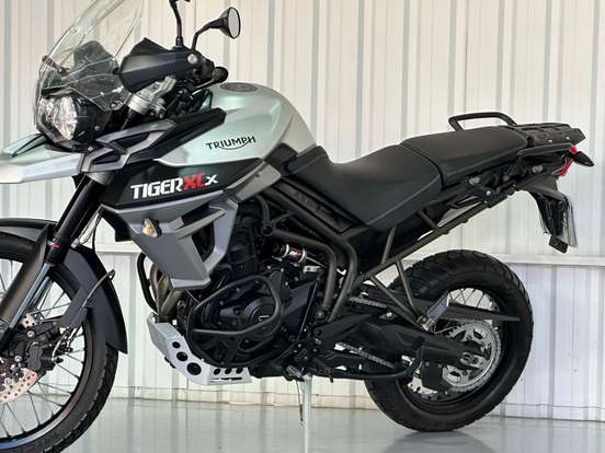 TRIUMPH-TIGER 800 XCX-2017