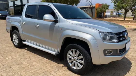 VOLKSWAGEN AMAROK 2.0 HIGHLINE 4X4 CD 16V TURBO INTERCOOLER DIESEL 4P AUTOMÁTICO