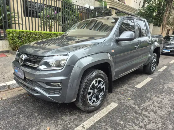 VOLKSWAGEN AMAROK 3.0 V6 TDI DIESEL COMFORTLINE CD 4MOTION AUTOMÁTICO