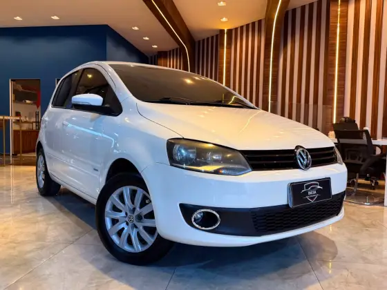 VOLKSWAGEN FOX 1.0 MI TREND 8V FLEX 4P MANUAL