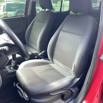 VOLKSWAGEN-FOX-1.0 MI TREND 8V FLEX 4P MANUAL VOLKSWAGEN-FOX-2010