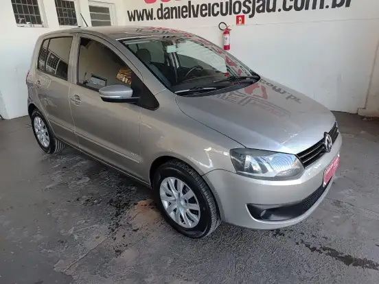 VOLKSWAGEN-FOX-2010