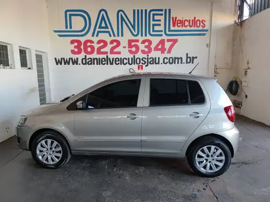 VOLKSWAGEN-FOX-2010