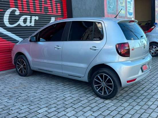 VOLKSWAGEN-FOX-2010