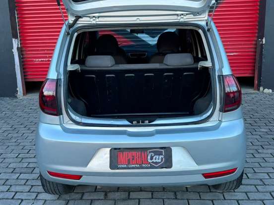 VOLKSWAGEN-FOX-2010