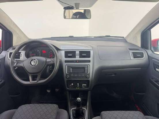 VOLKSWAGEN-FOX-2016