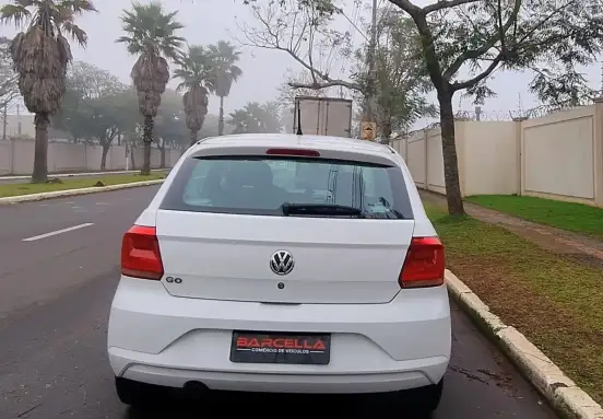 VOLKSWAGEN-GOL-2021