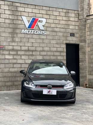 VOLKSWAGEN-GOLF-2017
