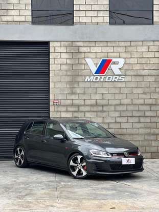 VOLKSWAGEN-GOLF-2017
