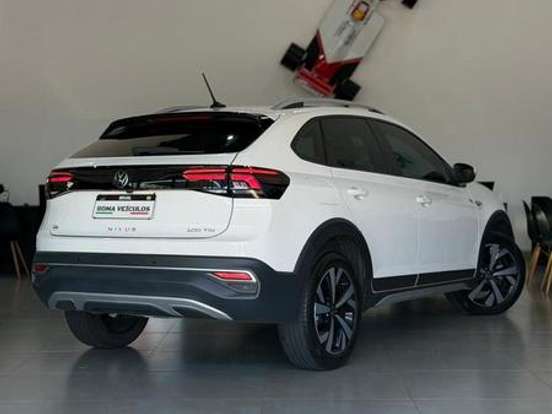 VOLKSWAGEN-NIVUS-1.0 200 TSI TOTAL FLEX HIGHLINE AUTOMÁTICO VOLKSWAGEN-NIVUS-2024