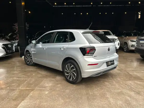 VOLKSWAGEN-POLO-2023