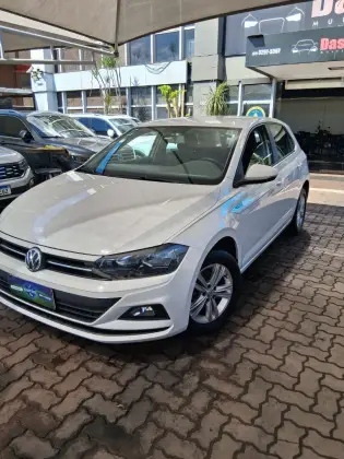 VOLKSWAGEN POLO 1.0 200 TSI COMFORTLINE AUTOMÁTICO